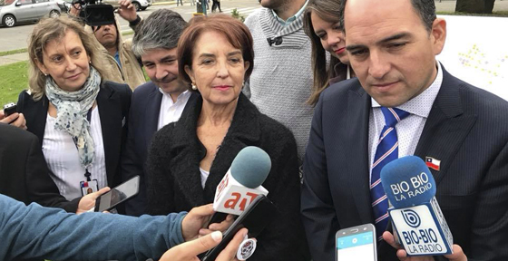 Ministra Gloria Hutt junto a distintas autoridades de la Región de Los Ríos y la comunidad de Valdivia, lanzan proyecto de normalización y mejoramiento de semáforos en Valdivia