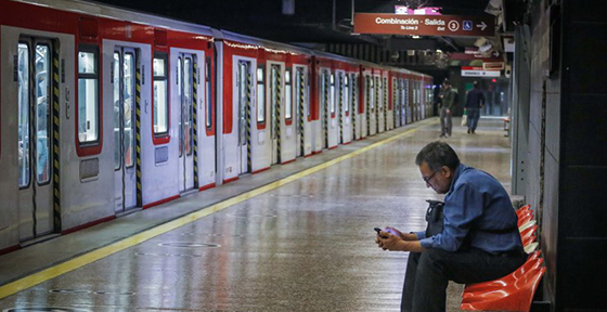 Operación del transporte público capitalino presentó una baja de 82% durante este lunes