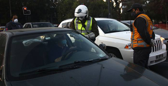 Reiteramos vigencia de la restricción vehicular en Santiago