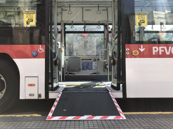 Accesibilidad universal en buses Red