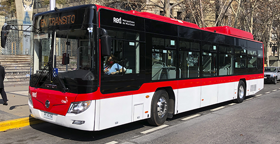 Con la incorporación de 115 nuevos buses eléctricos, más de la mitad de la flota del eje Alameda cuenta con estándar Red